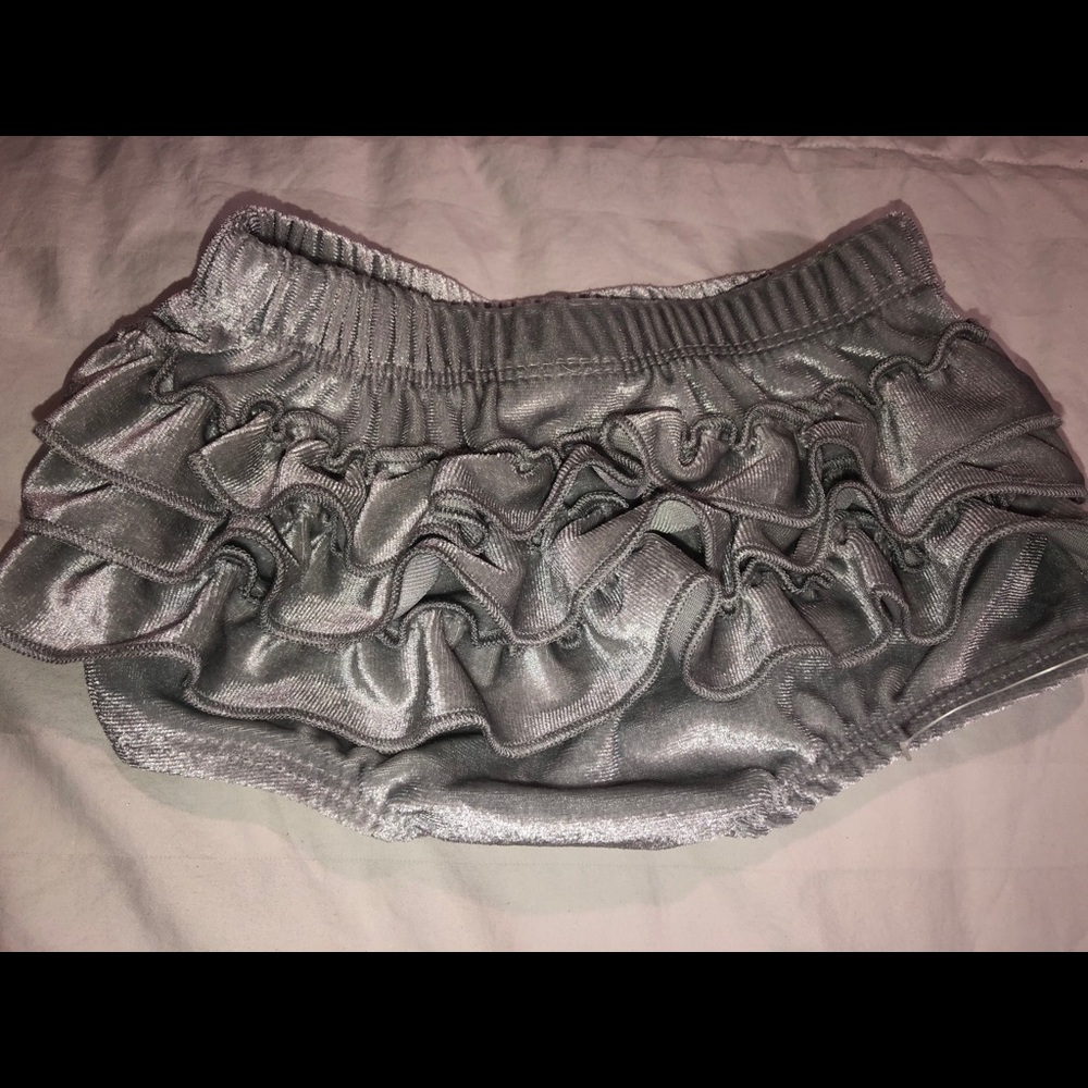 BNWT- Silver Baby undies with ruffles backside.